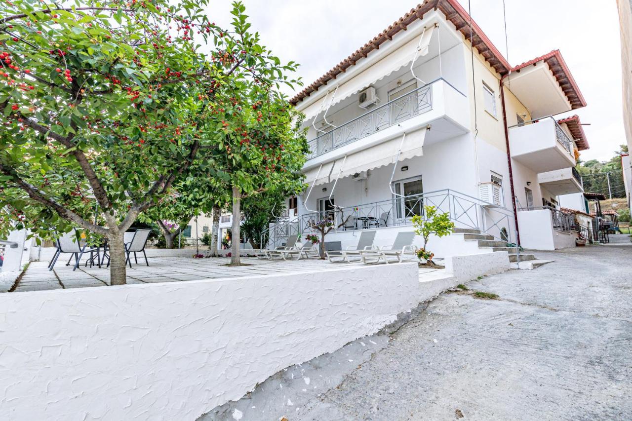 Skioni Apartments Nea Skioni Exterior photo